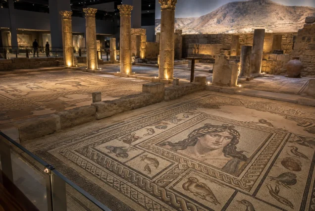 Zeugma Mozaik Müzesi – Roma mozaiği ve sergi mekânı